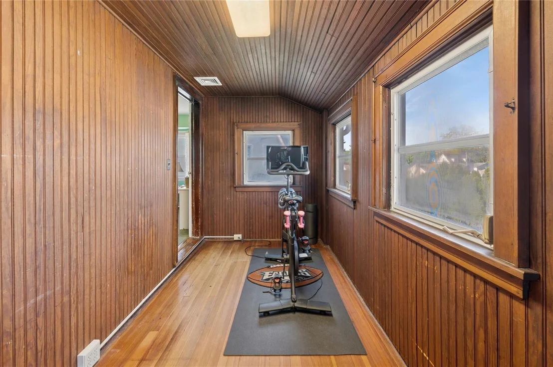 Photo of 219 Third Avenue