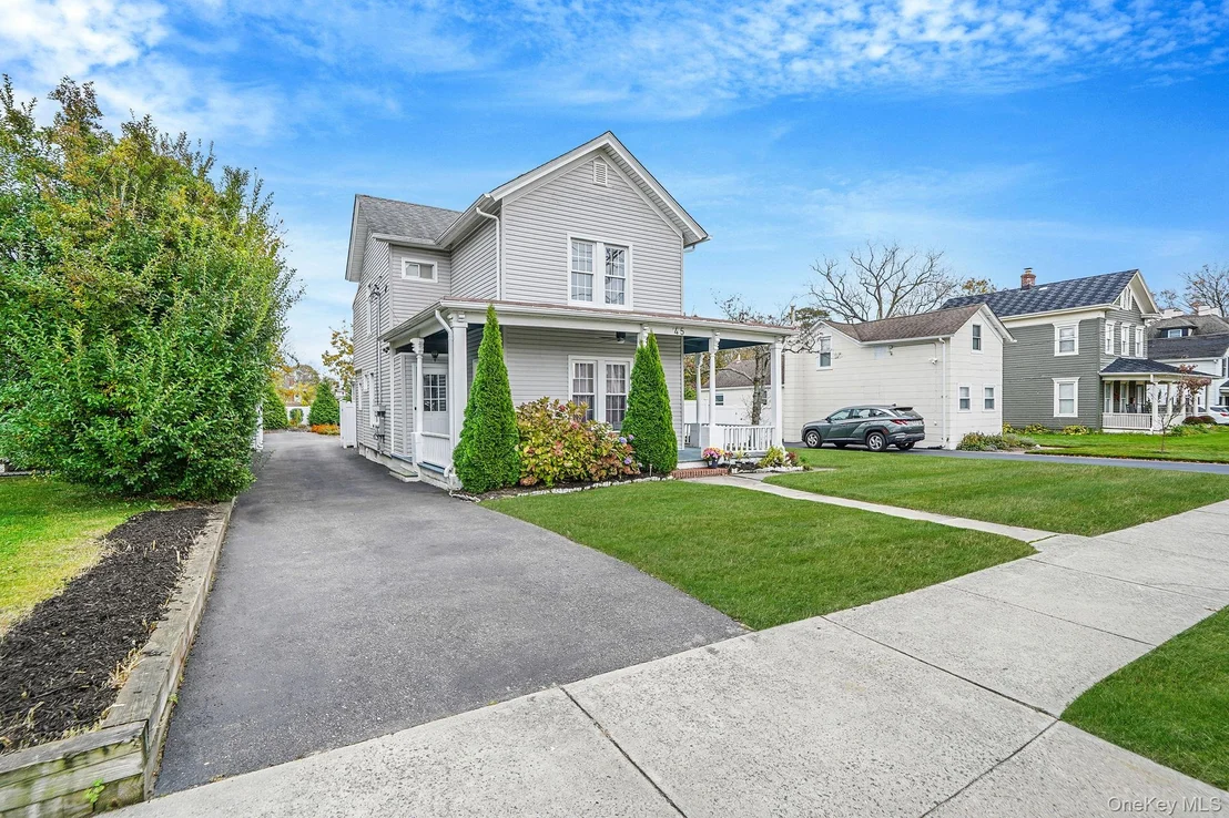 Photo of 45 Maple Avenue