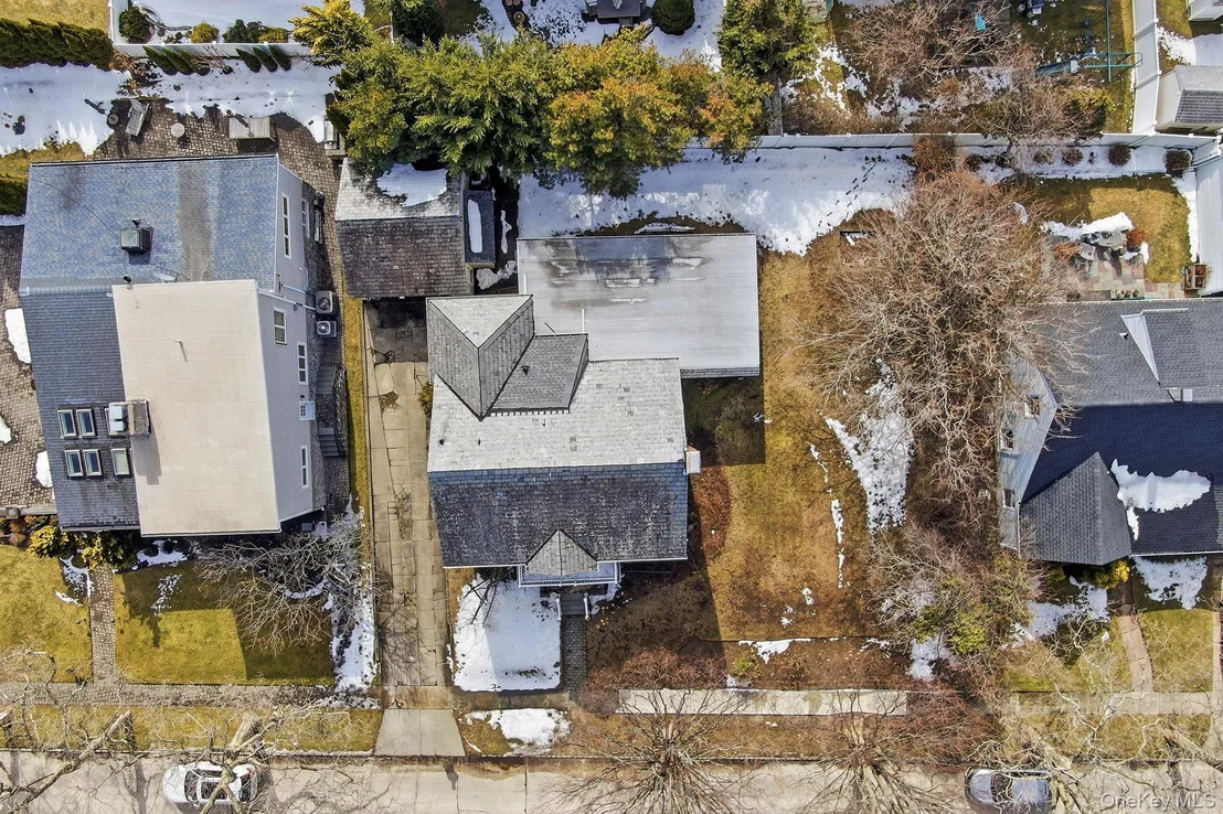 Photo of 1671 Bay Boulevard