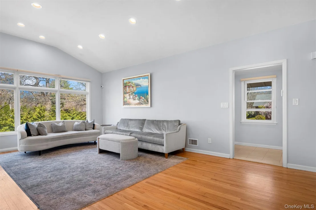 Photo of 20 Brampton Lane