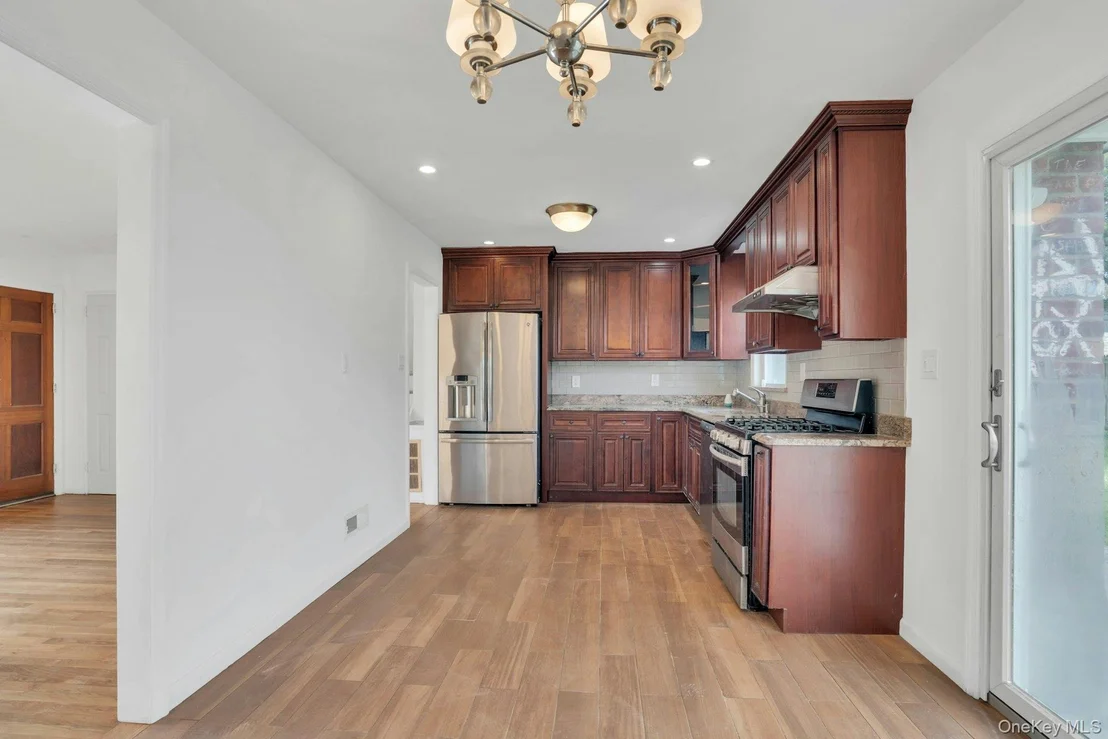 Photo of 44 Delaware Avenue