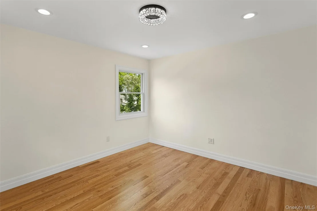 Photo of 15 Locust Road