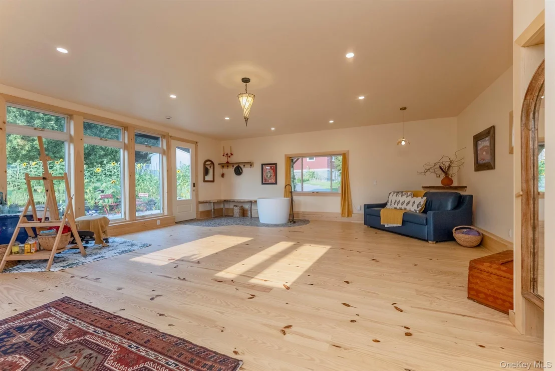 Photo of 108 Latham Circle