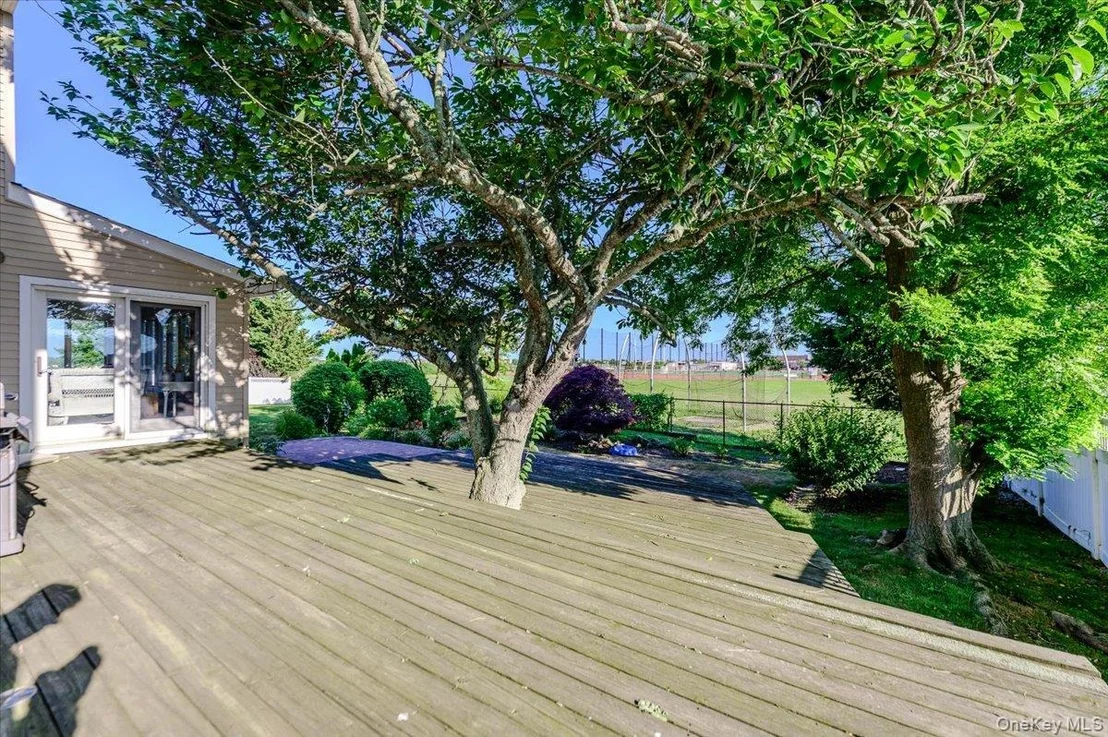 Photo of 330 Harbor Drive
