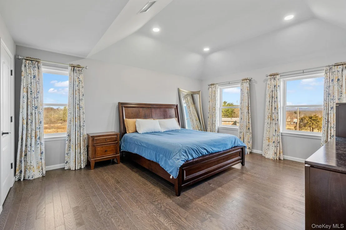 Photo of 10 Harrier Ridge Drive