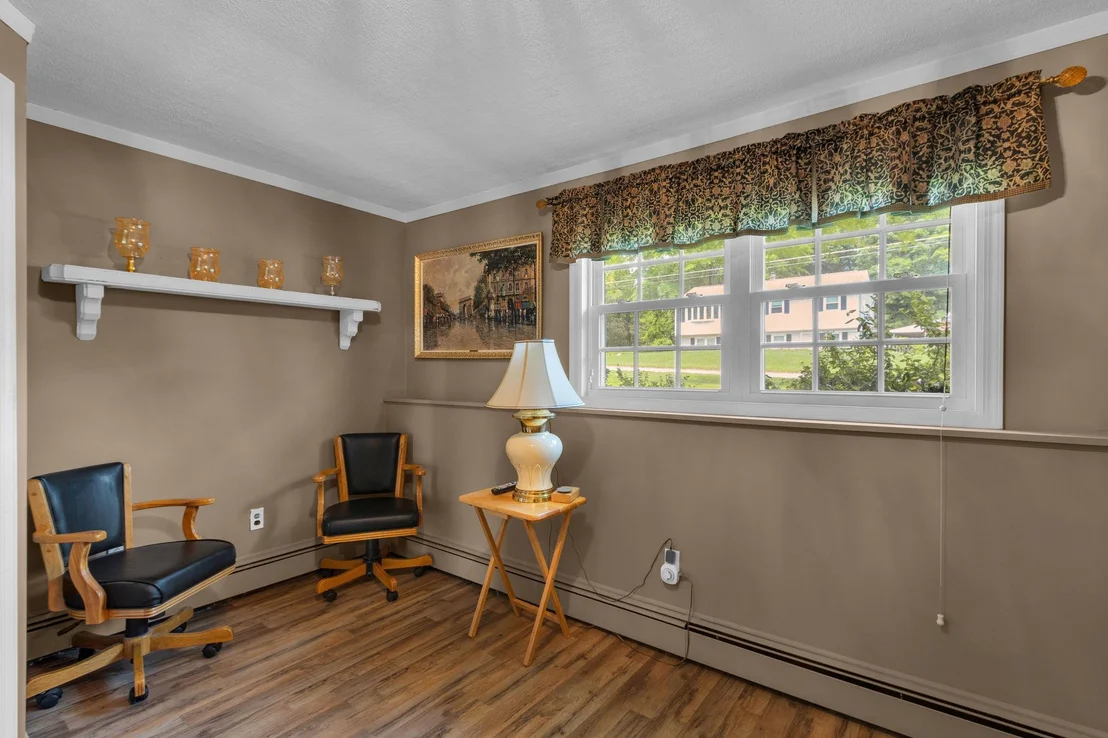 Photo of 42 Robin Drive