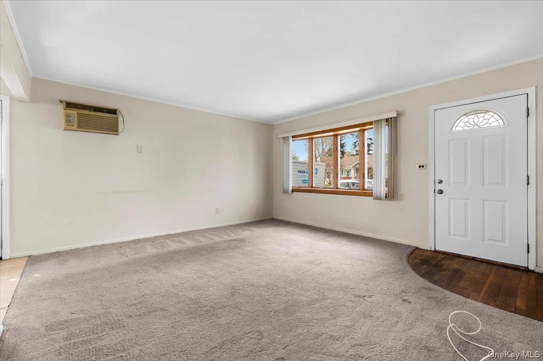 Photo of 51 Audrey Avenue