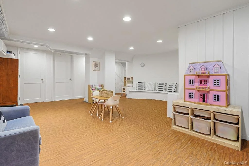 Photo of 541 Second Avenue