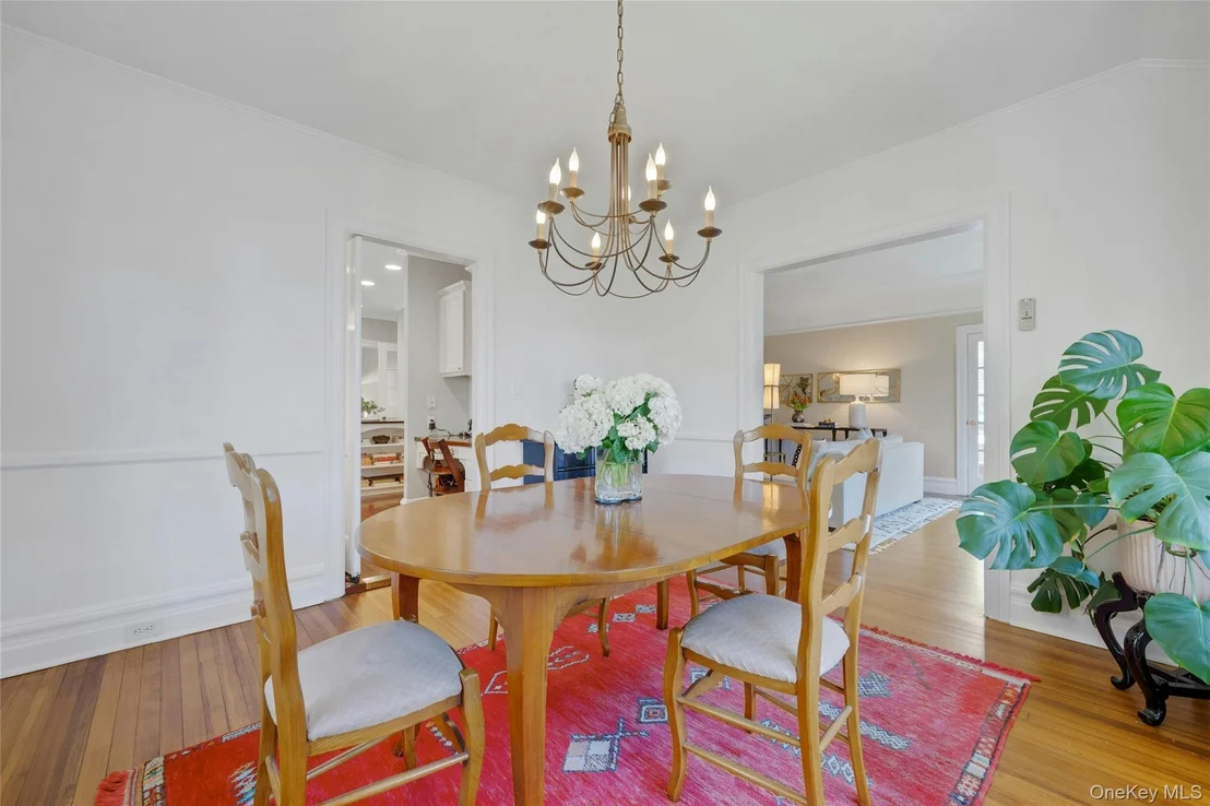 Photo of 5 Witherbee Avenue