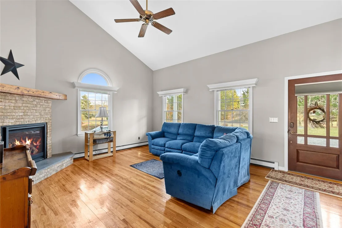 Photo of 110 Peconic Bay Boulevard