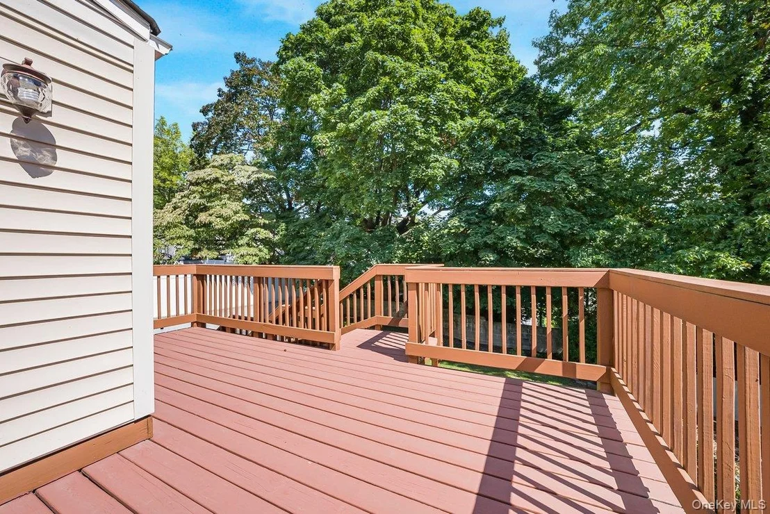 Photo of 104 Lefferts Road