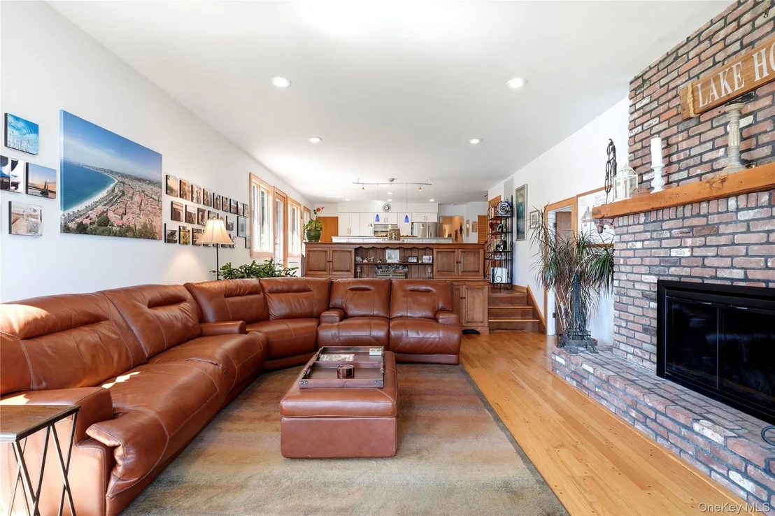 Photo of 107 Lake Shore Drive