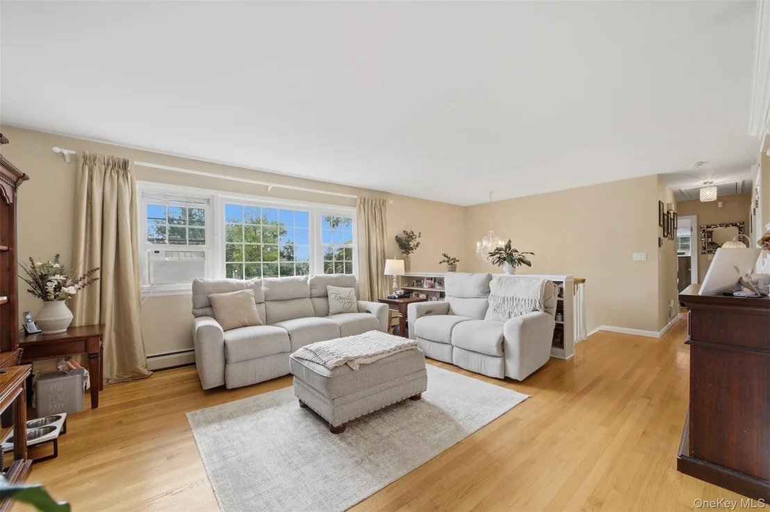 Photo of 161 Geymer Drive