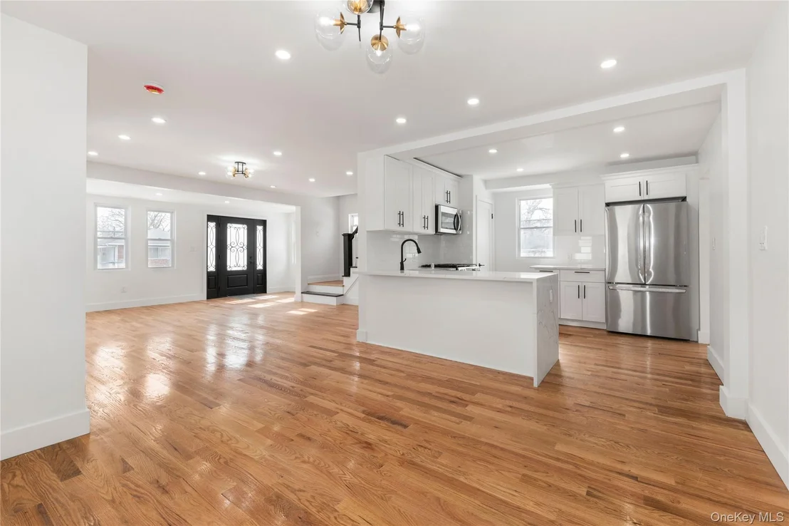 Photo of 67 Ellison Avenue