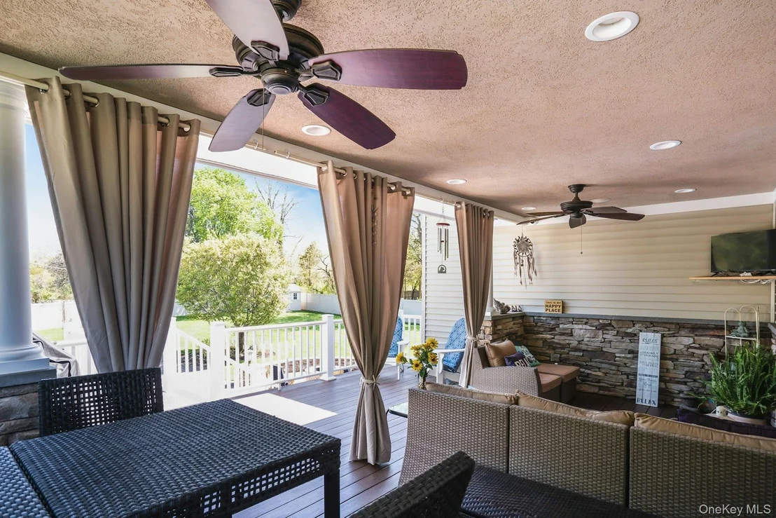 Photo of 101 Hayrick Lane