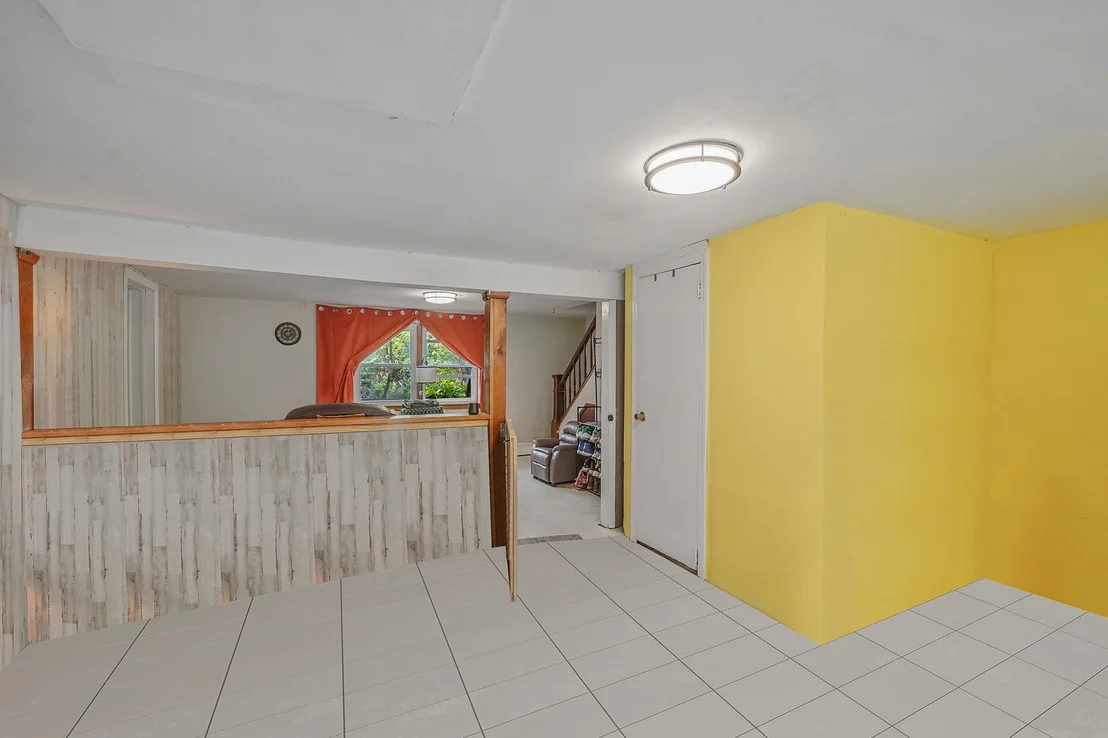 Photo of 2 Queen Drive