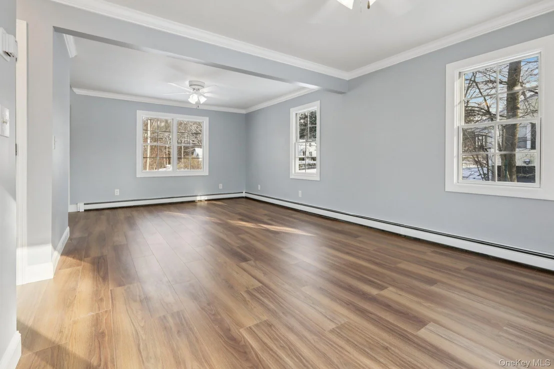 Photo of 95 Smithtown Road