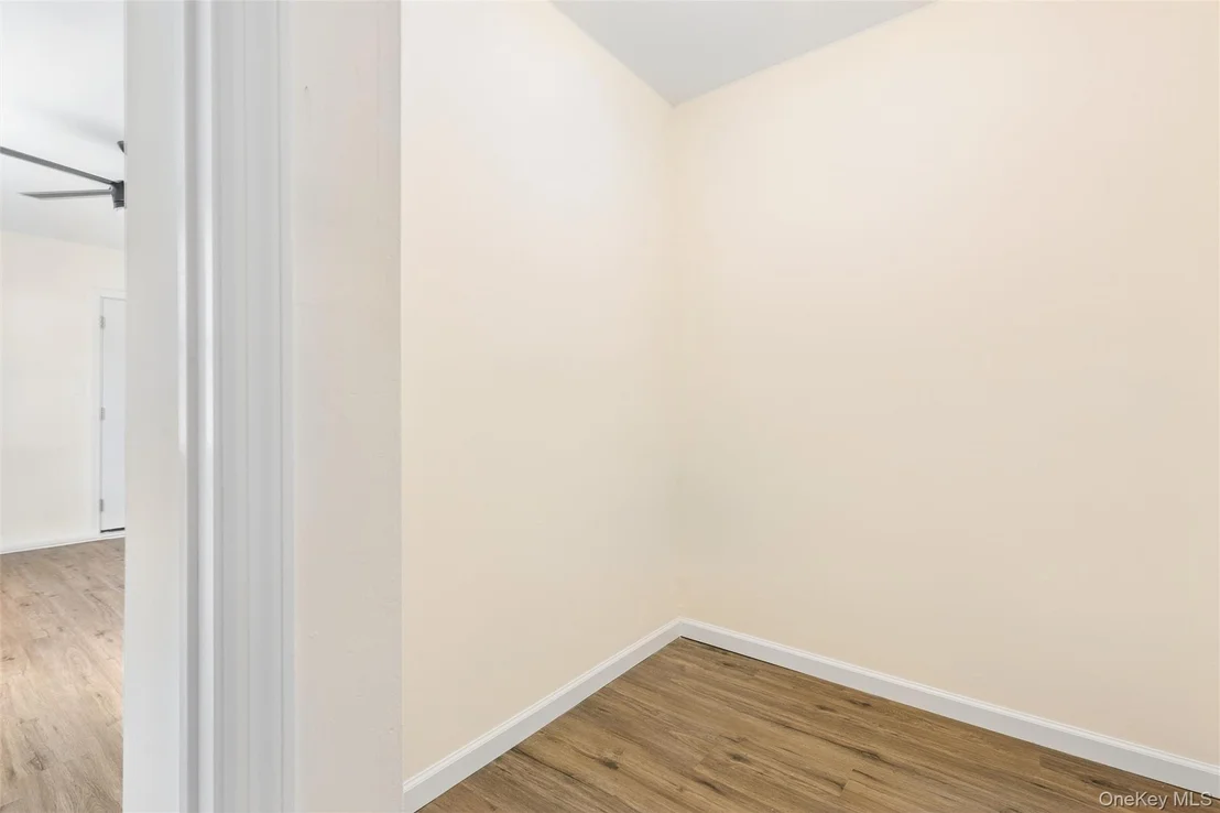 Photo of 91 Circle Drive W