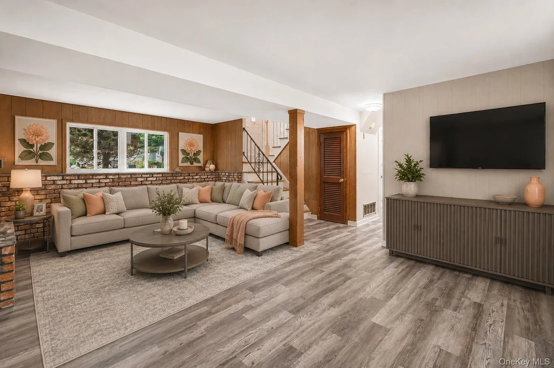 Photo of 23 Marcy Lane