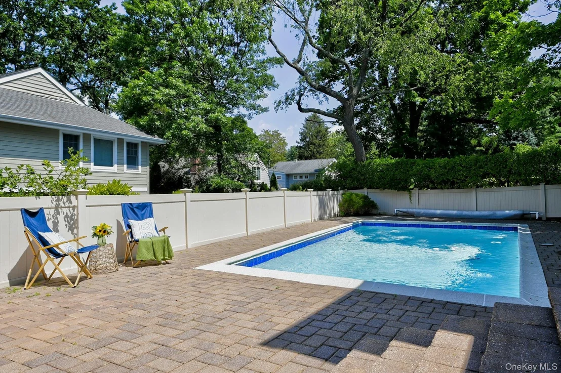 Photo of 5 Ridgeway Road