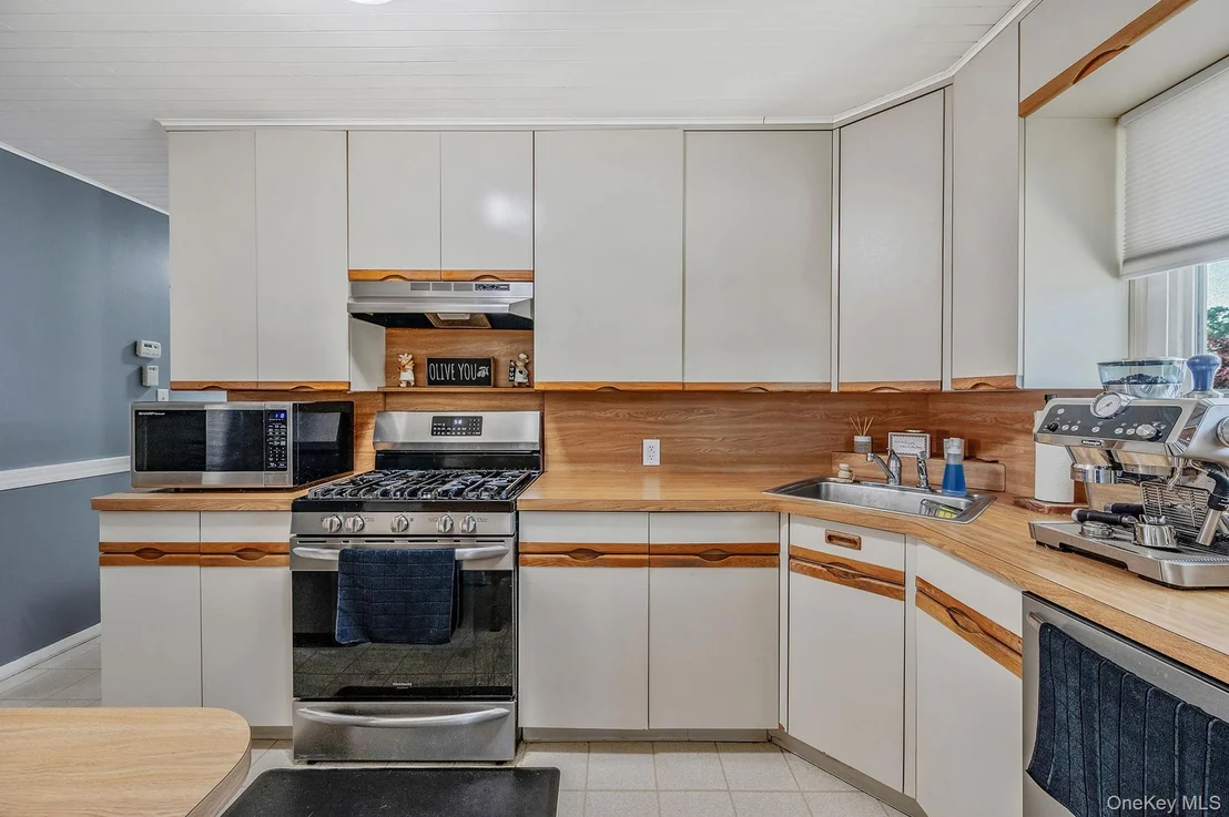 Photo of 413 N Broadway