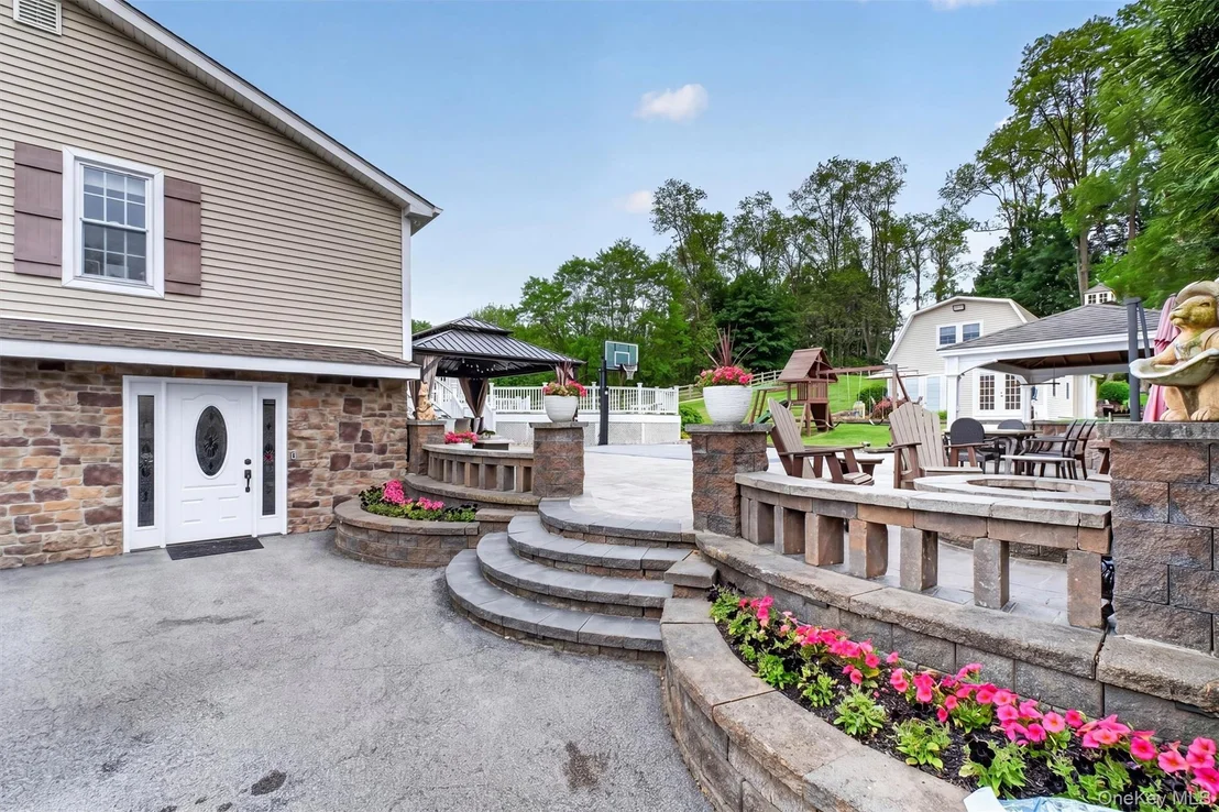 Photo of 46 Camelot Road