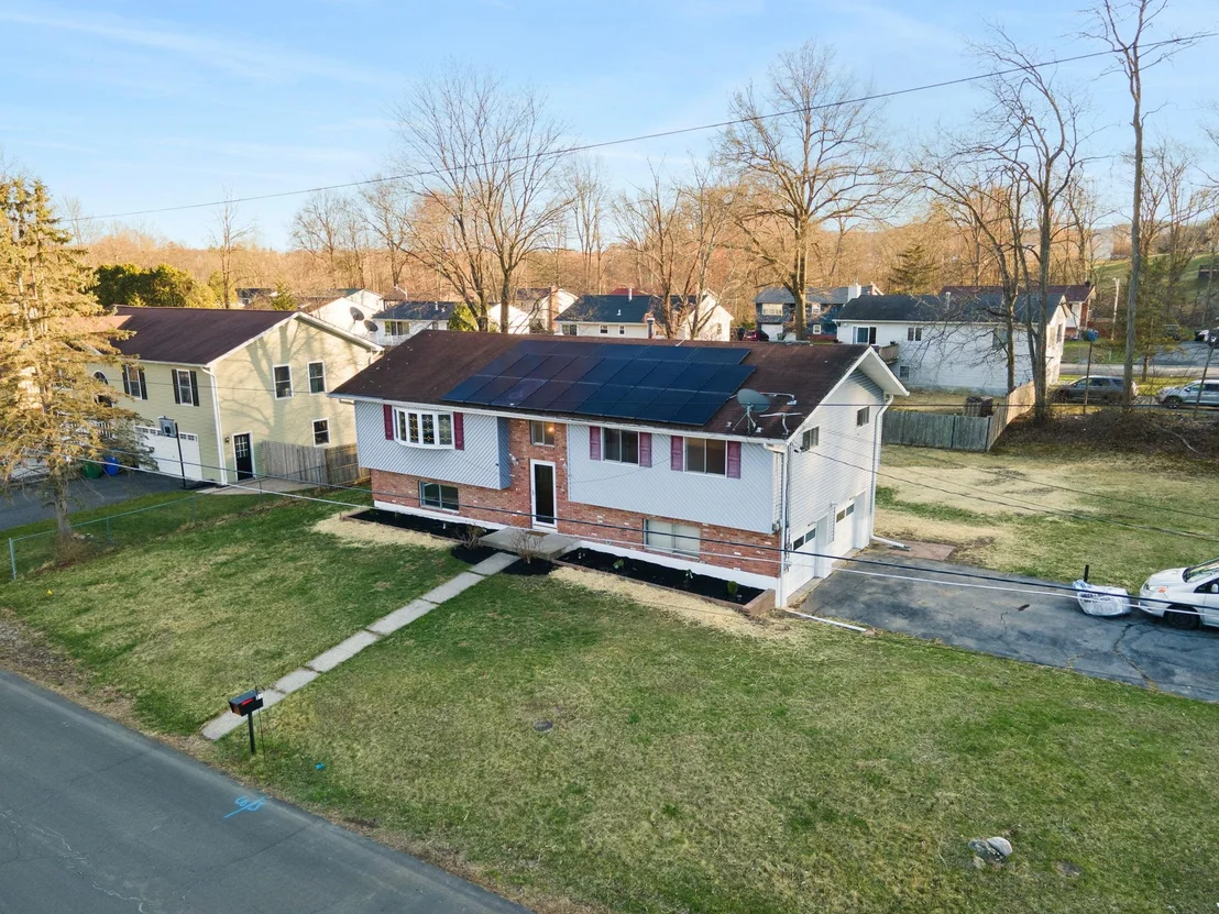 Photo of 21 Standish Avenue
