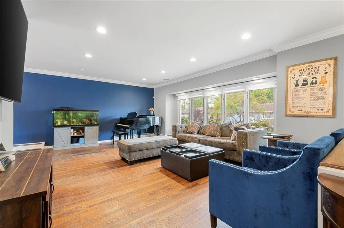 Photo of 11 Voorhis Drive