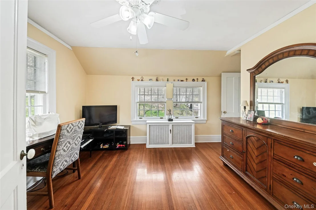 Photo of 75 Chappaqua Road