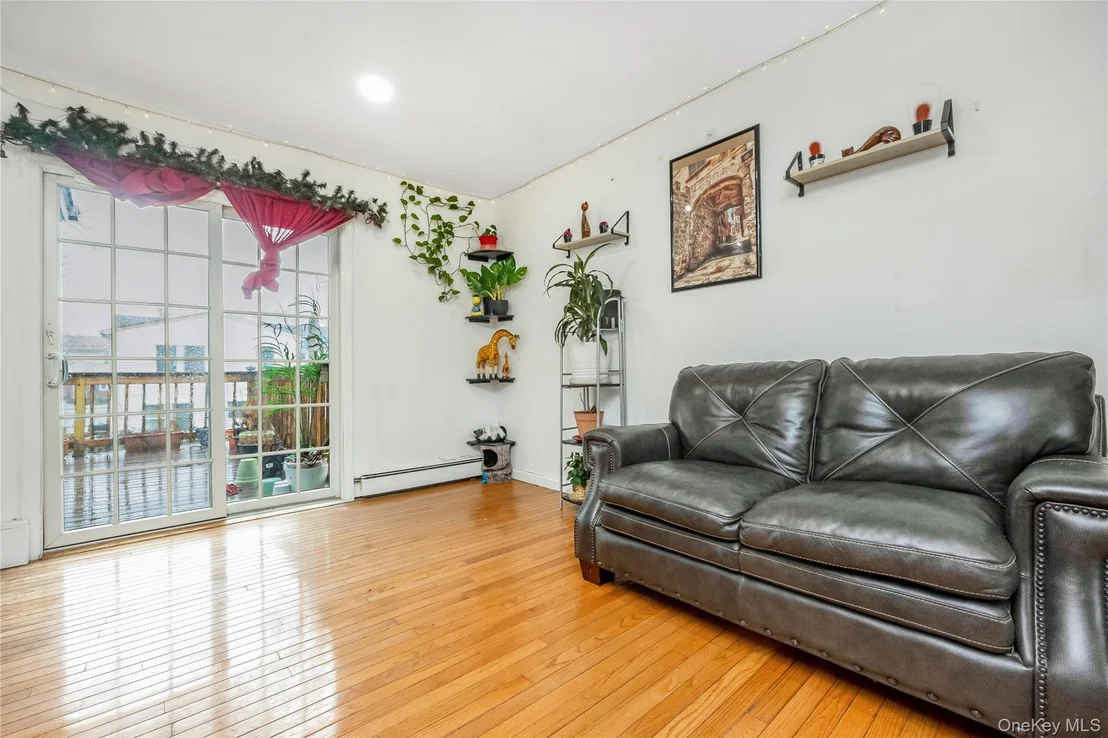 Photo of 22 3rd Street