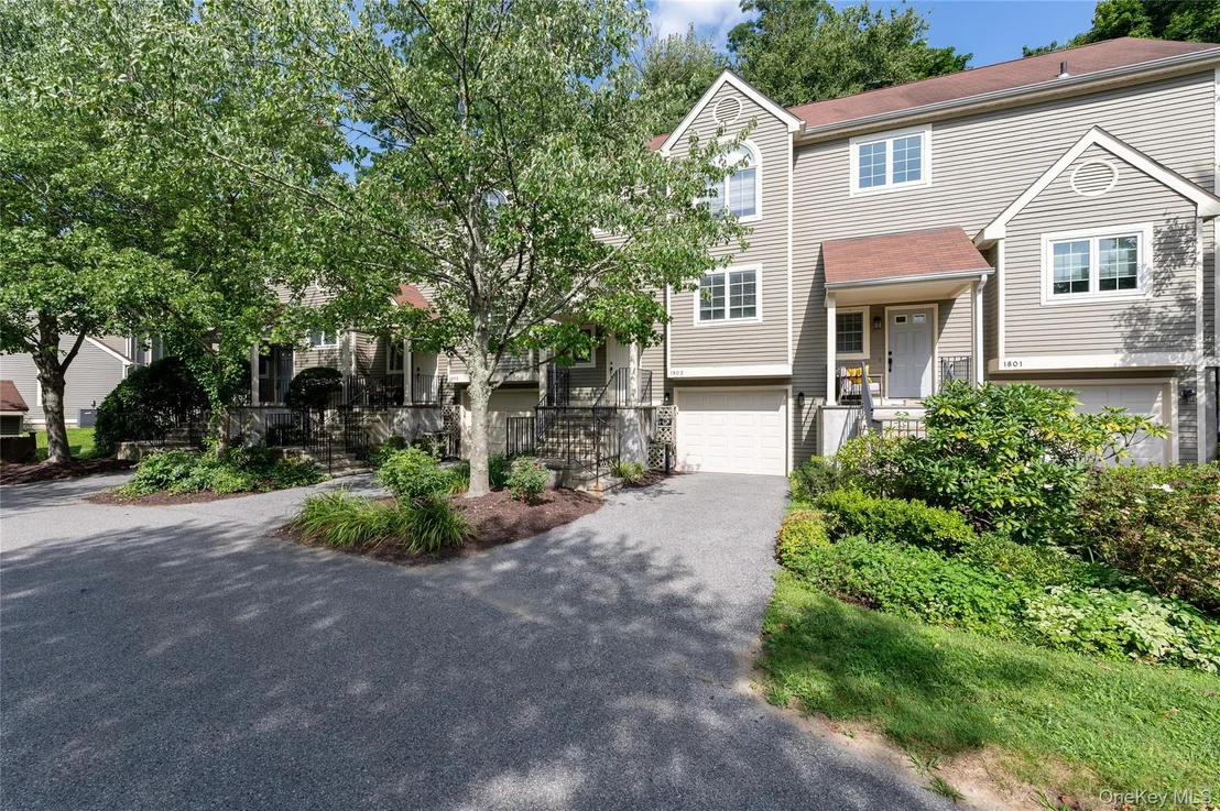 Photo of 1802 Regent Drive