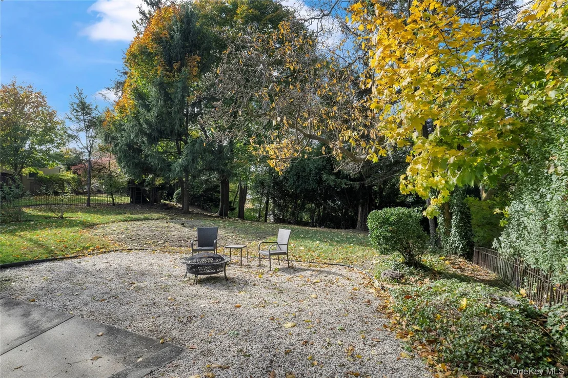 Photo of 83 Sunnyside Drive