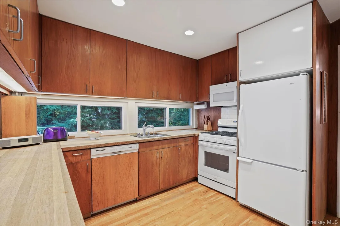 Photo of 7 Lookout Place