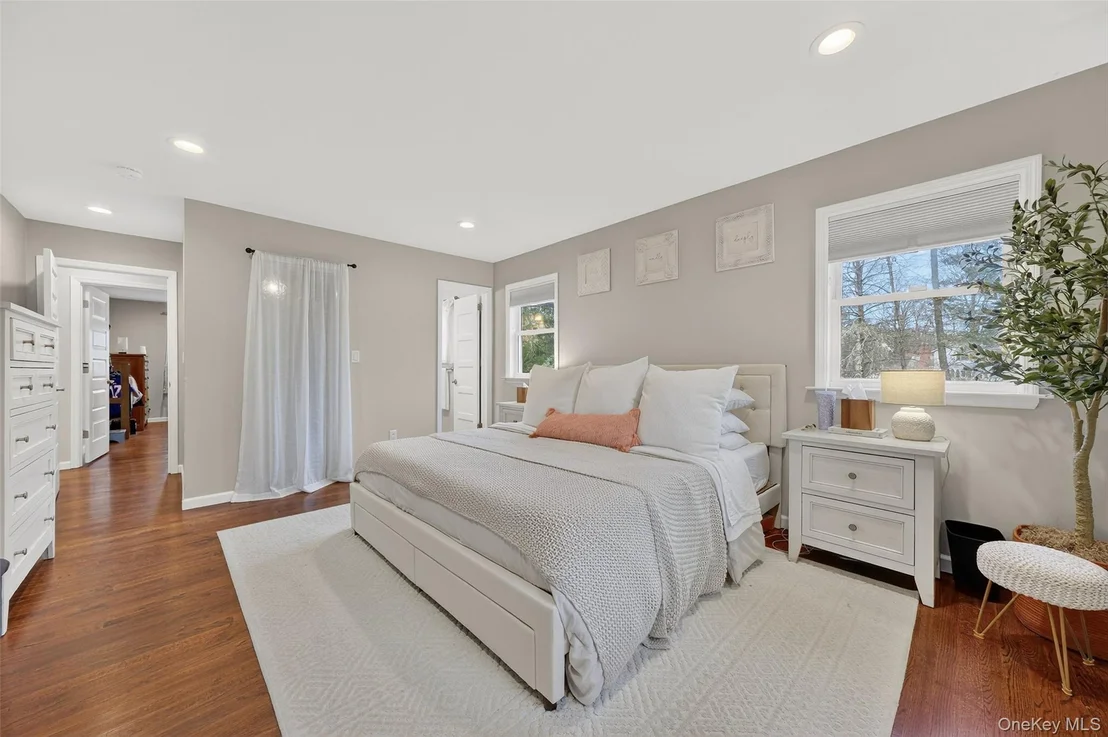 Photo of 8 Ridge Road