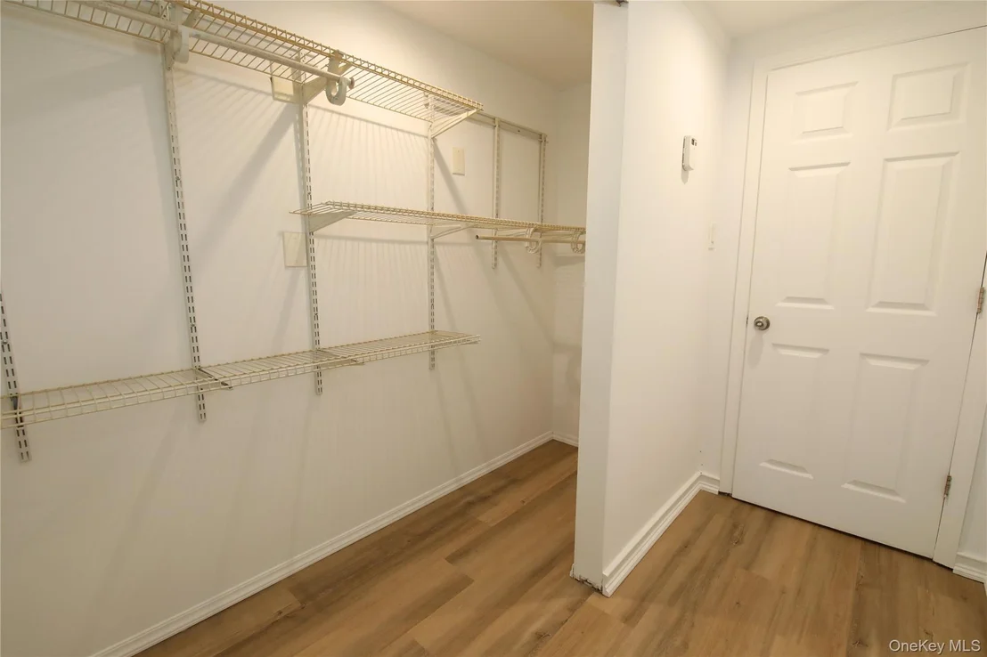 Photo of 39 Split Cedar Drive