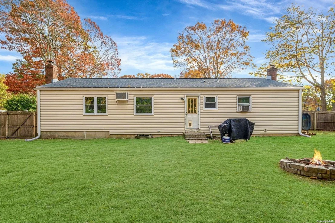 Photo of 19 Arrowhead Drive