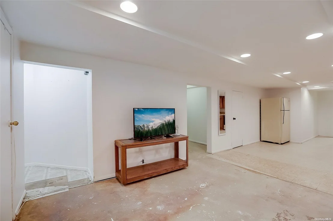 Photo of 16 Redlef Street