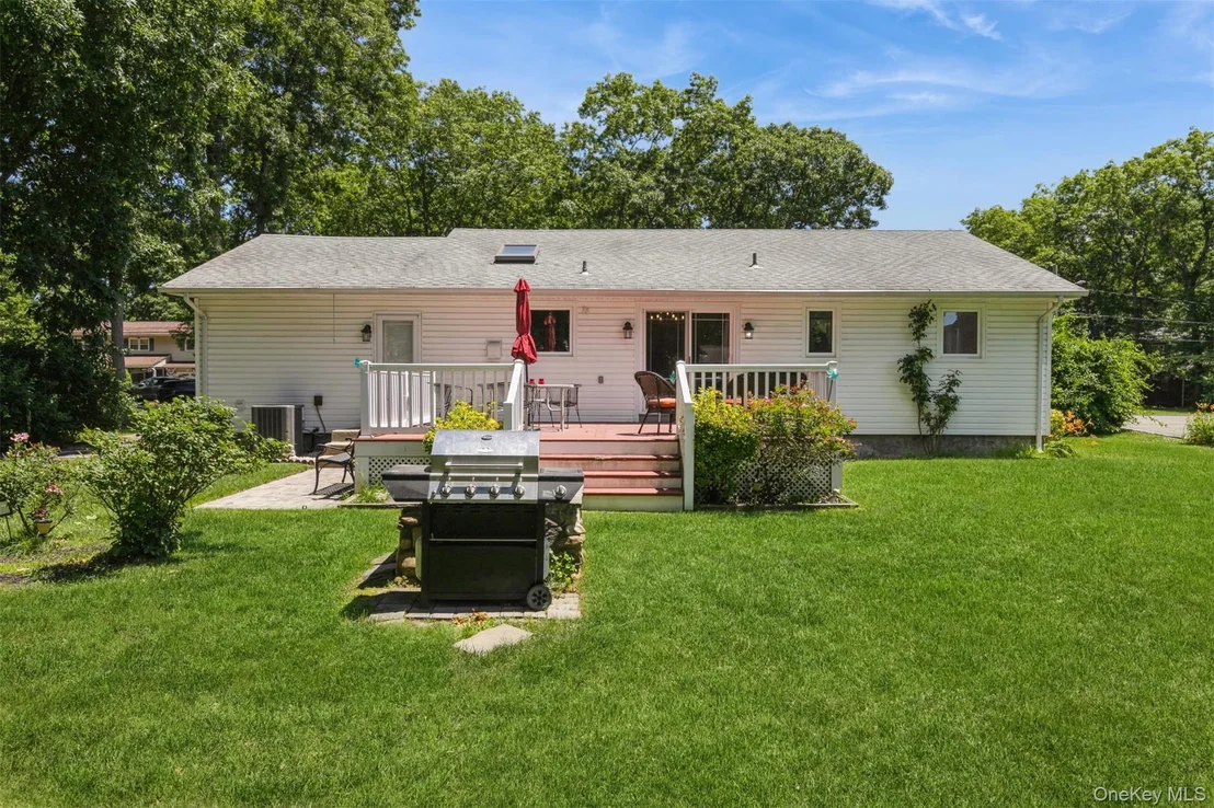 Photo of 42 Summit Drive