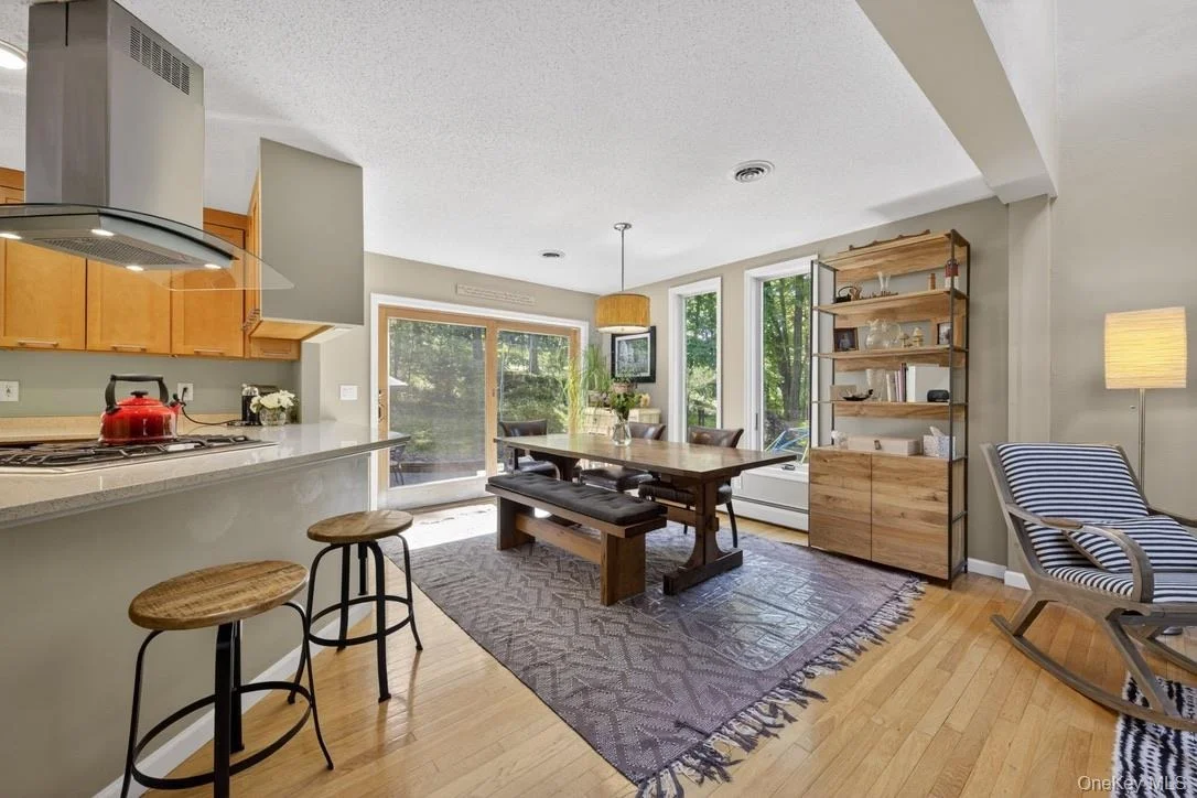 Photo of 305 Oak Lane