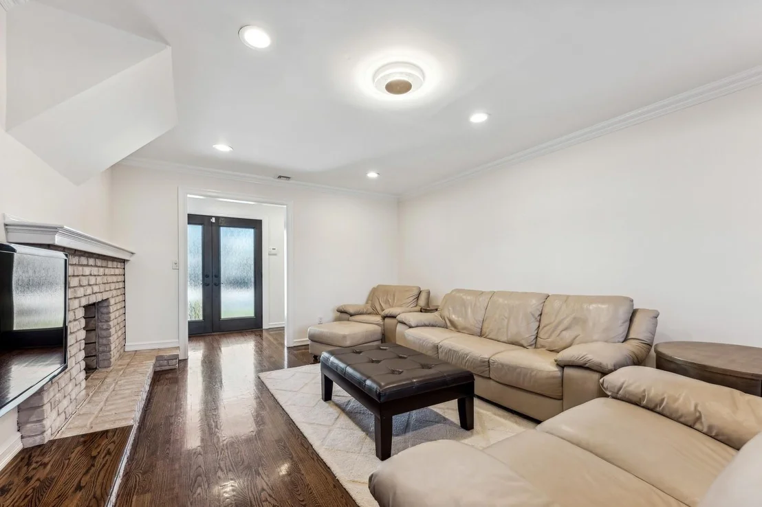 Photo of 2836 Bay Drive