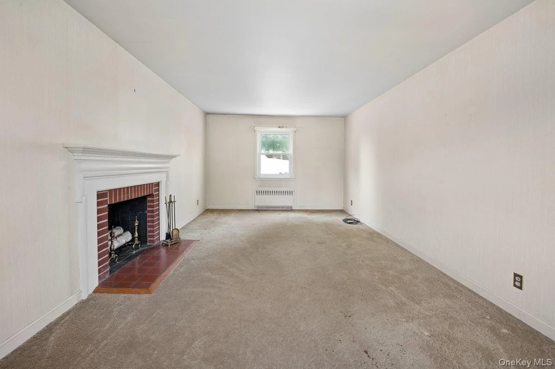 Photo of 65 Lyons Road