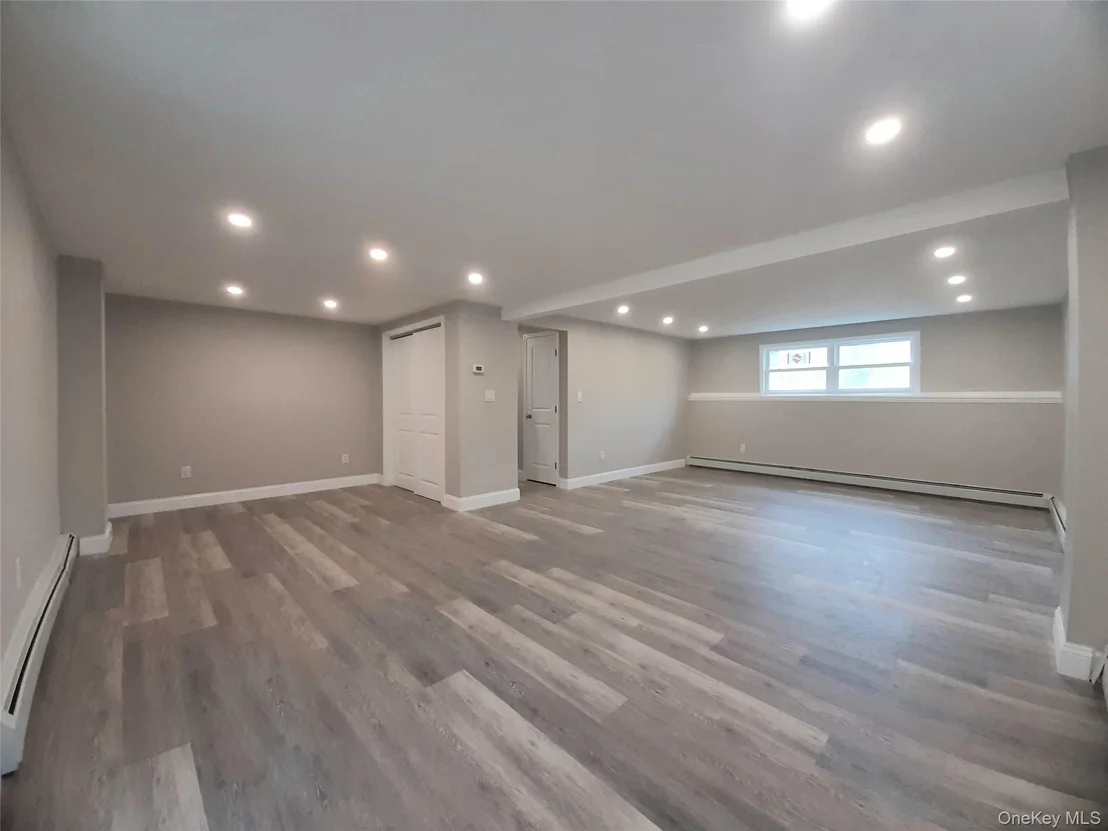 Photo of 38 Pine Woods Road