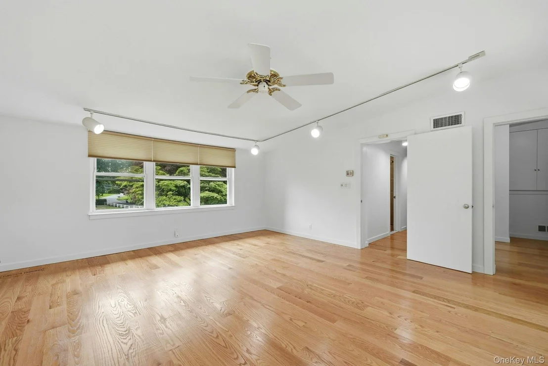 Photo of 39 Upper Drive