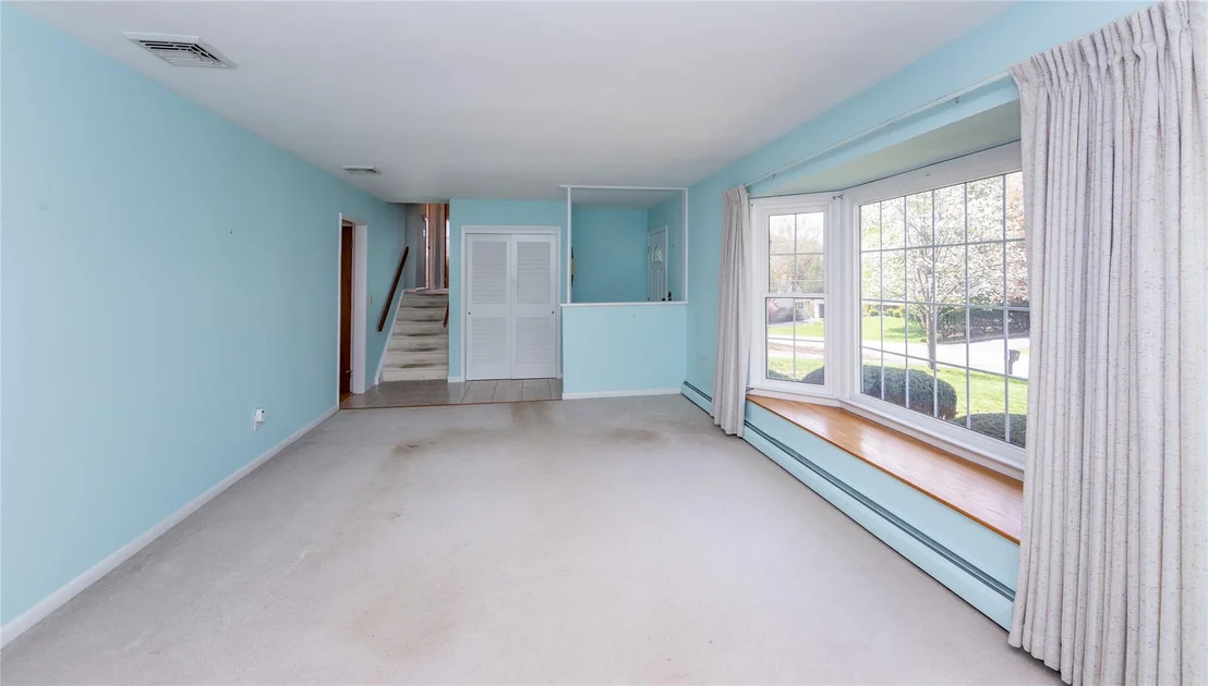 Photo of 37 Lincoln Drive