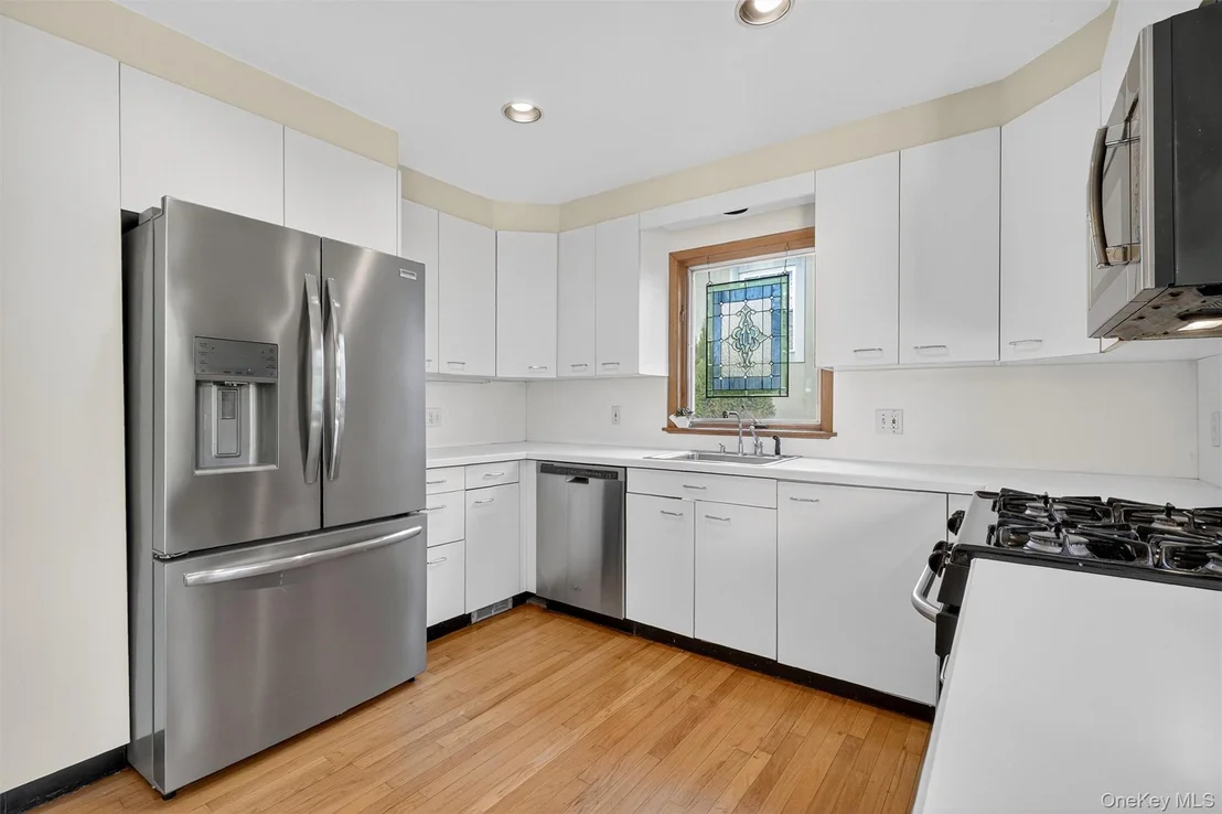Photo of 24 Beverly Road