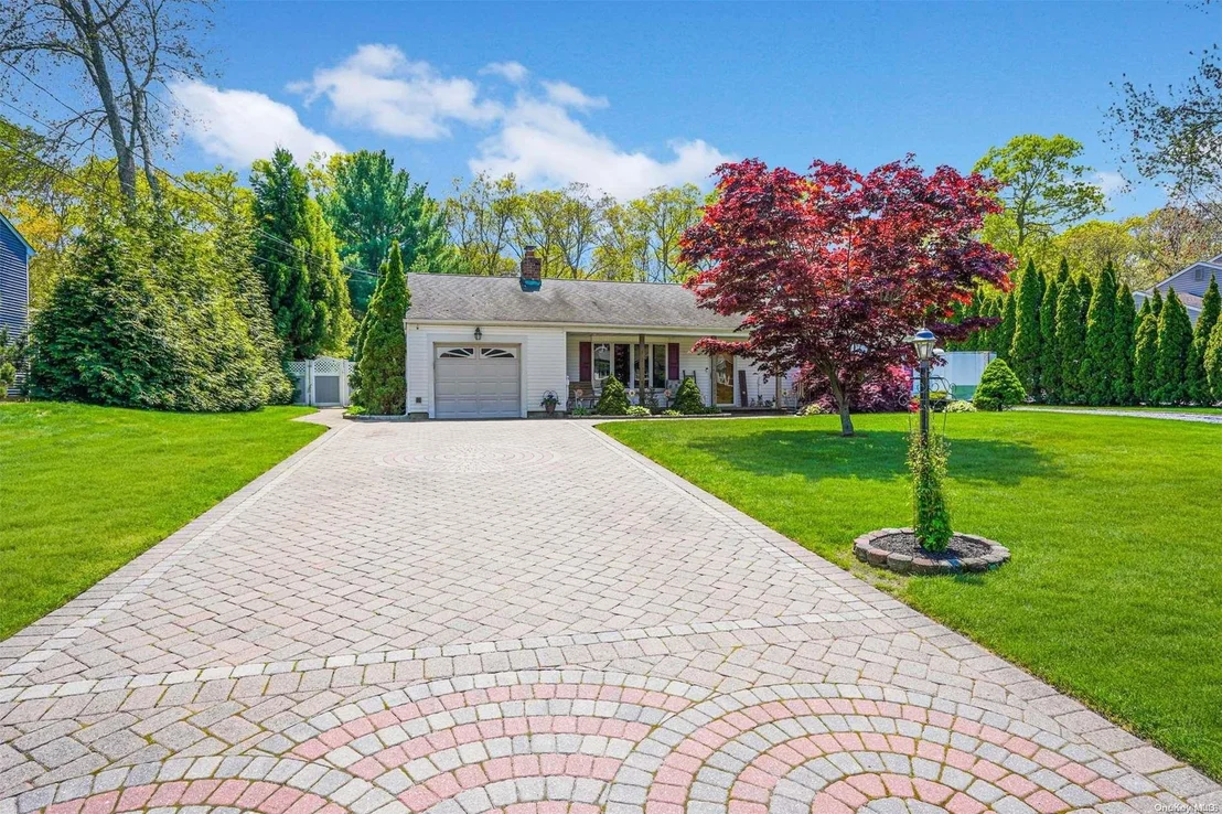 Photo of 24 Rustic Road