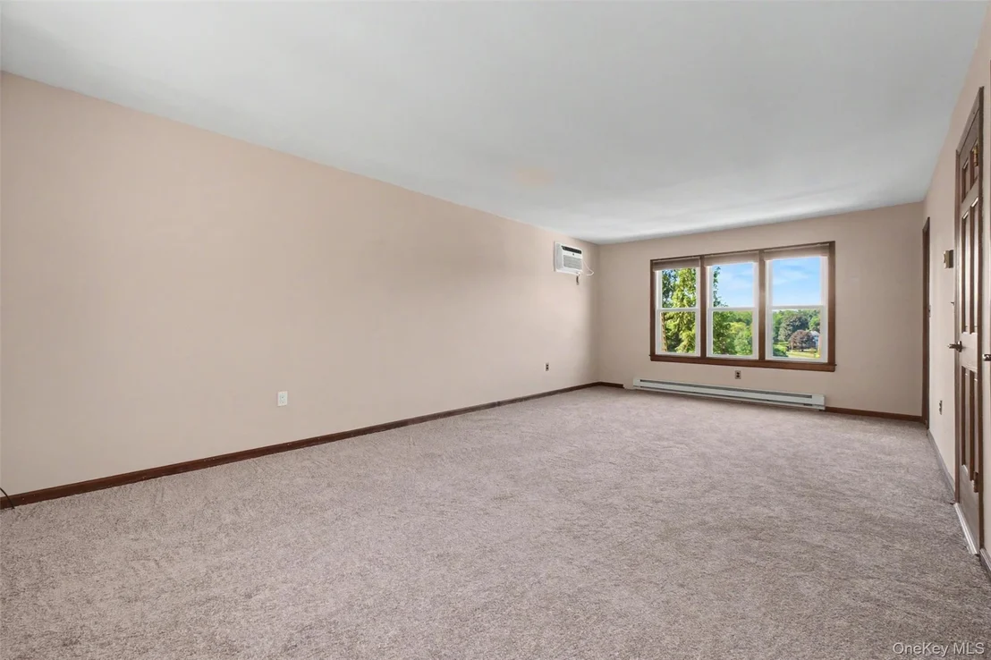 Photo of 33 Grandview Drive