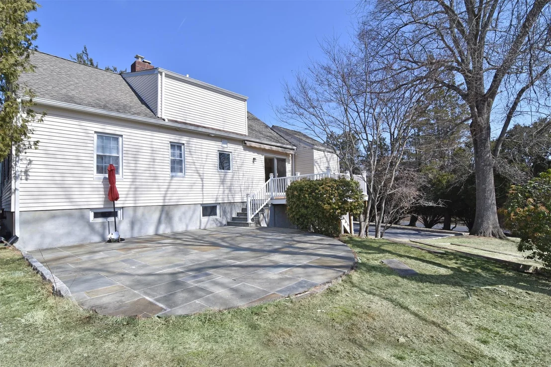 Photo of 24 Lochland Road