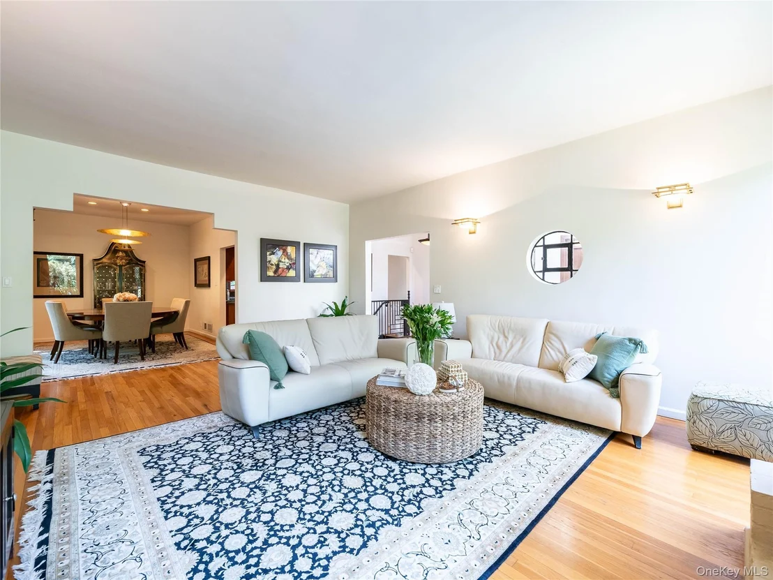 Photo of 3 West Drive