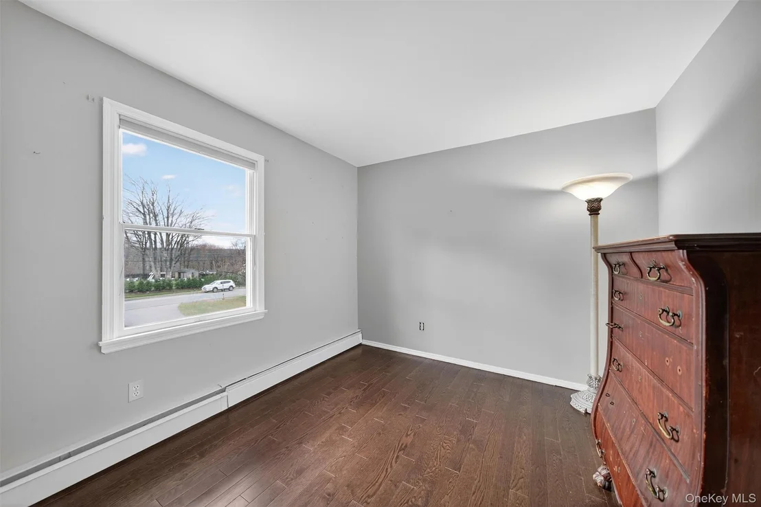 Photo of 120 Pine Tree Road